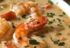 Best Recipe for Tasty Seafood Soup with Crab and Shrimp